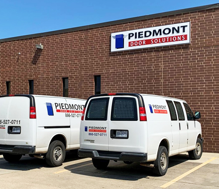 piedmont-door-solutions-trucks